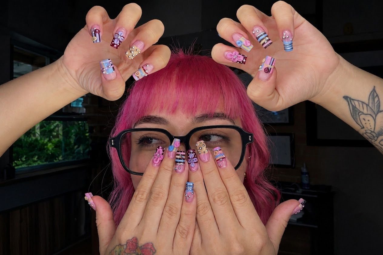 Saris Nails